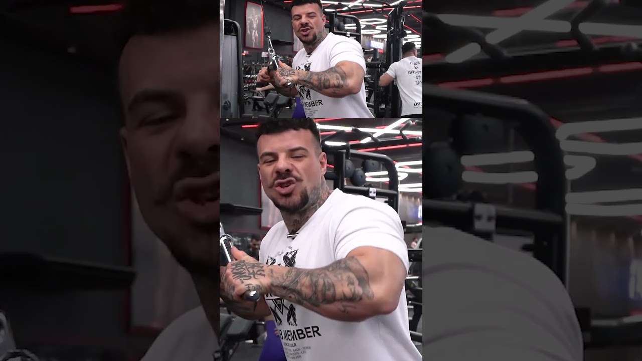 Erro de cotovelo no triceps pulley