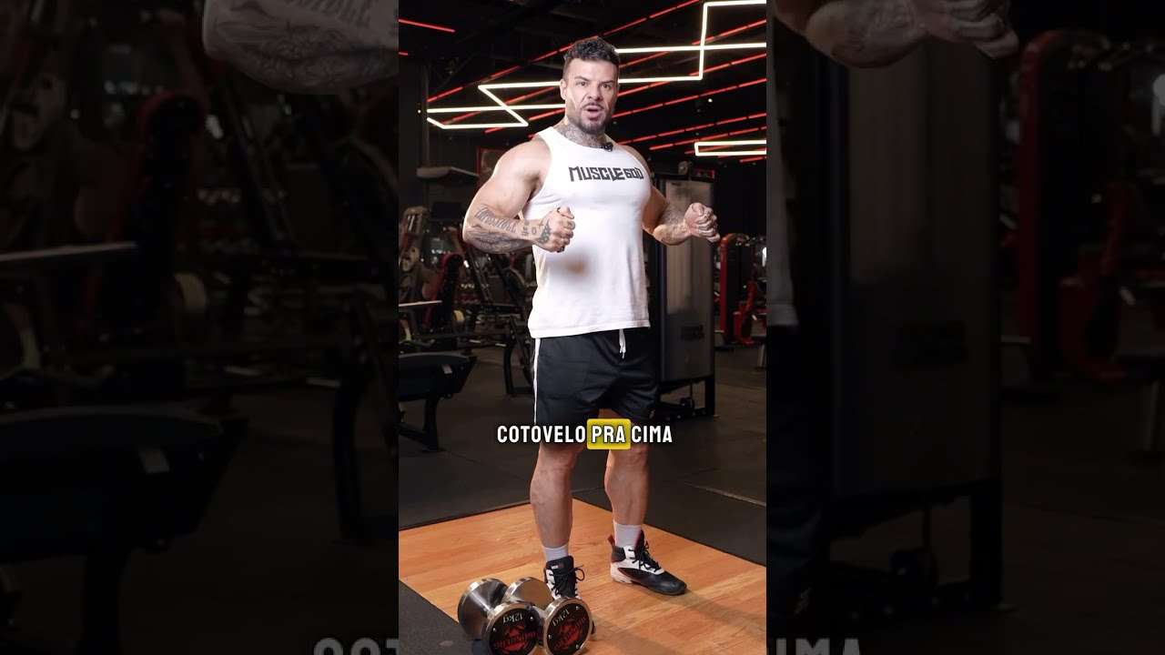 Remada curvada com halteres 🔥⤵️Um dos melhores exercícios para construir dorsais densos e costa